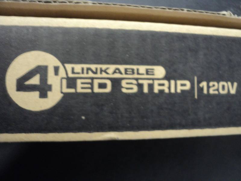 Lithonia Lighting 4 ft Linkable LED...