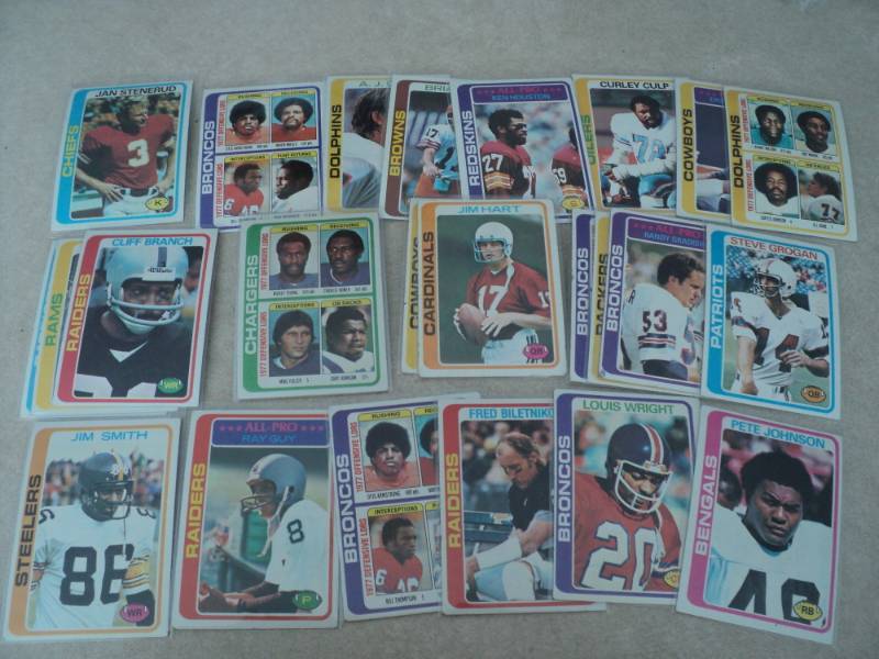 25 1978 Topps Football Cards...