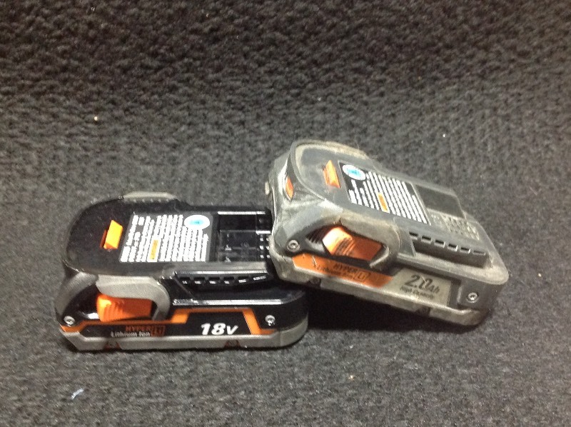 lot 105 image: Ridgid  Twin Pack  18V Compact Lithium Ion Power Tool Battery  used in working conditions