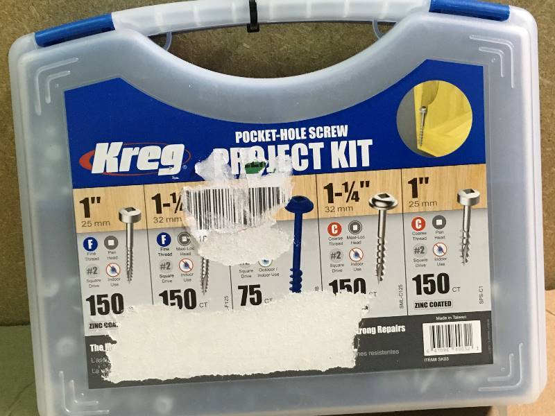 lot 8 image: Kreg 1 in. to 2-12 in. Square Drive Round Head Pocket-Hole Screw Kit (675-Pack) in like new condition