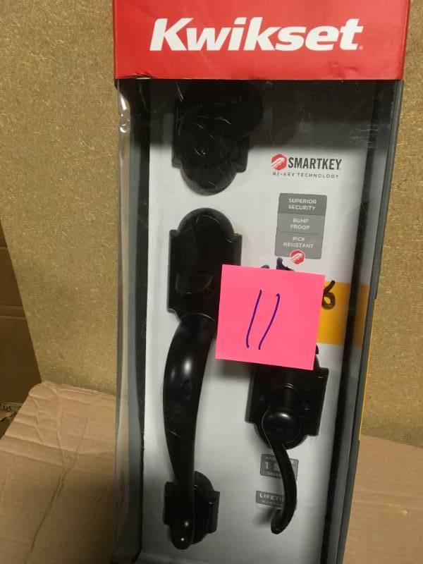 lot 11 image: Kwikset Austin Venetian Bronze Single Cylinder Door Handleset with Austin Entry Lever Featuring SmartKey Security in like new condition