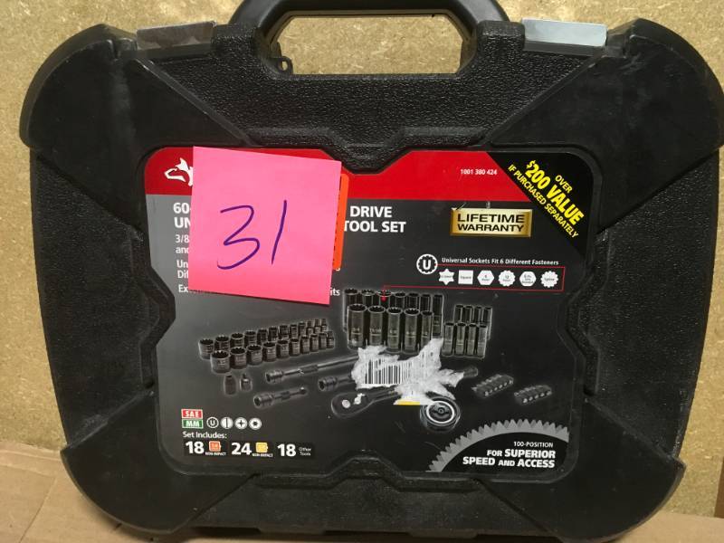 lot 31 image: Husky 38 in. Drive 100-Position Universal SAE and Metric Mechanics Tool Set (60-Piece) in like new condition