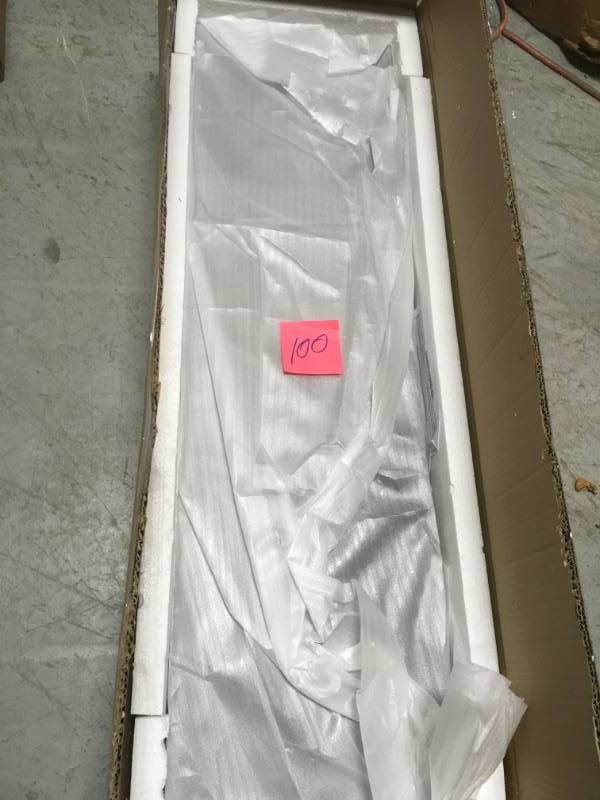 lot 100 image: Decor Therapy Kyoto Black Bench in like new condition