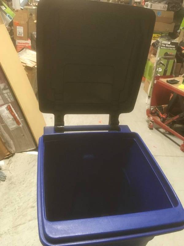 lot 51 image: GARBAGE CONTAINER BLUE  in like new condition