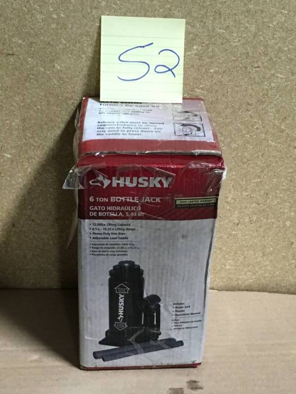 lot 52 image: Husky 6-Ton Bottle Jack  in like new condition