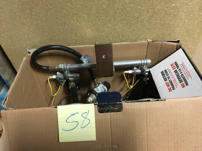 lot 58 image: ZOBO 30,000 BTU Propane Tank Top Heater  in like new condition