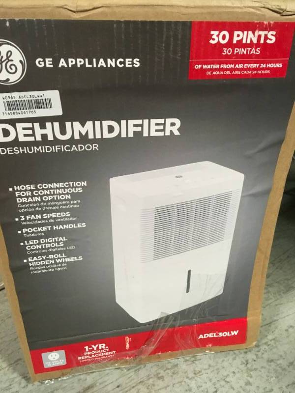 lot 75 image: GE 30 pt. Dehumidifier in good condition