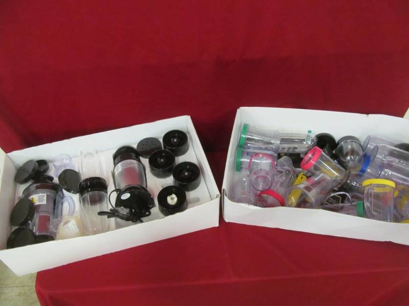 lot 6 image: Magic bullet deluxe set