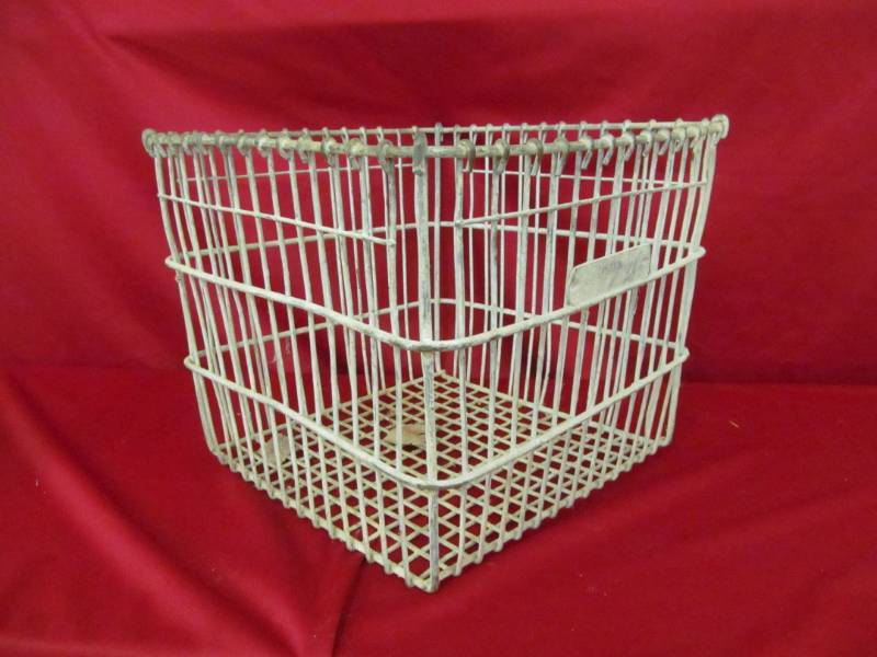 lot 109 image: Armory Cry. St Paul Creamery crate