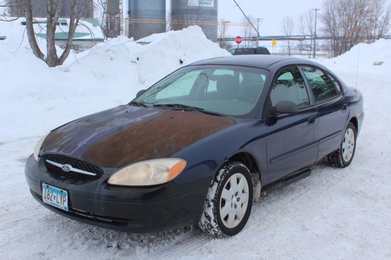 2000 Ford Taurus LX