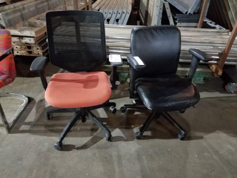 Rolling Office Arm Chairs