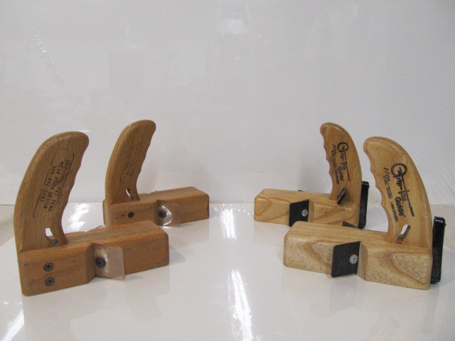 lot 13 image: 4 Mesa Vista GRIP-TITE Woodworking Magnetic Guides