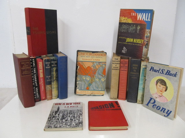 lot 45 image: Nice Lot of Vintage & Antique Books