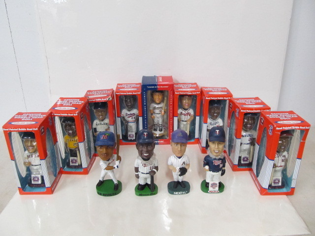 lot 69 image: Large Lot of Baseball Bobbleheads