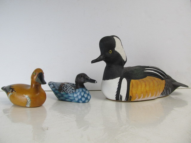 lot 80 image: Group of 3 Hand Painted Ducks