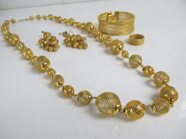 lot 102 image: Vintage MONET Gold Mesh Jewery Set
