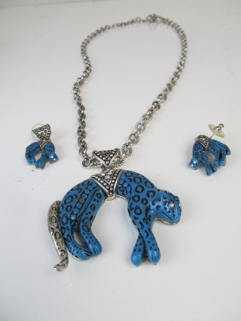 lot 111 image: LARGE Blue Leopard Pendant Necklace & Earrings