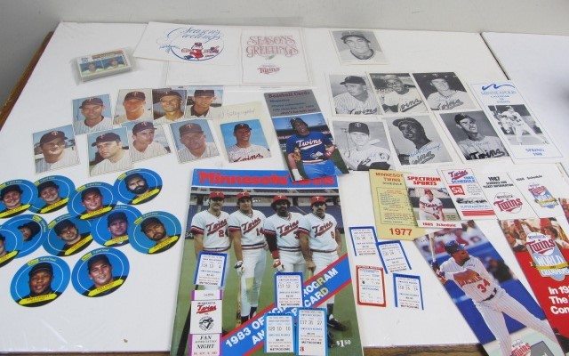 lot 87 image: Lot of Vintage MN TWINS Memorabilia Cards Photos etc