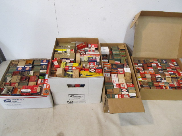 lot 96 image: Large Lot of Radio Tubes