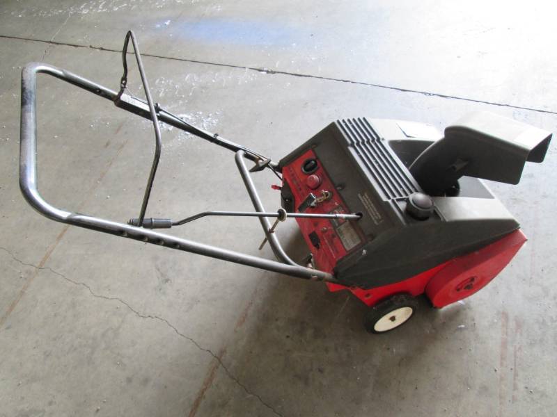 lot 9 image: MTD gas power snowblower...