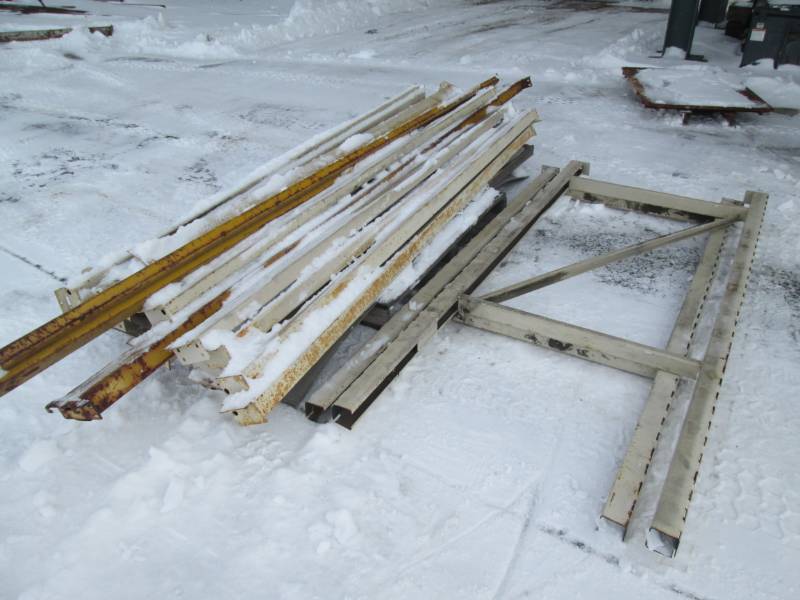 lot 13 image: Pallet racking, 2 uprights and cros...
