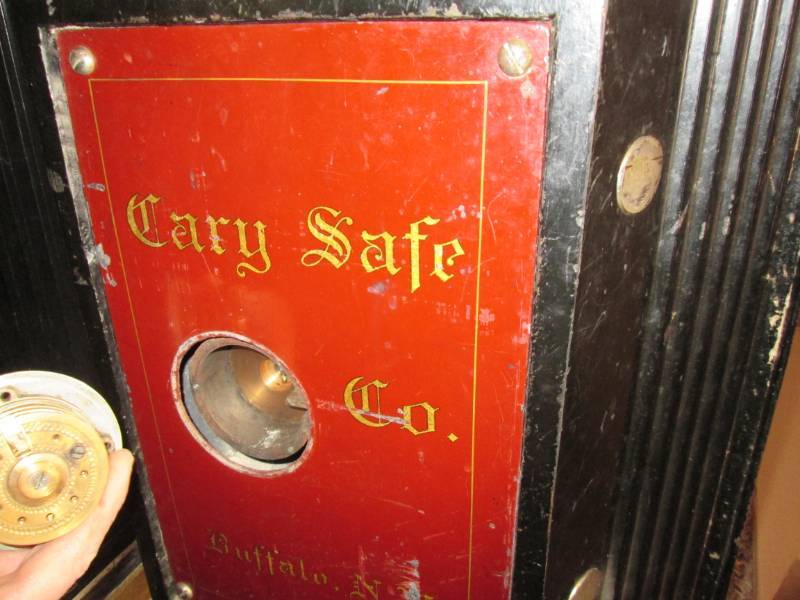 lot 301 image: Gary Safe Co. Buffalo NY open, comb...