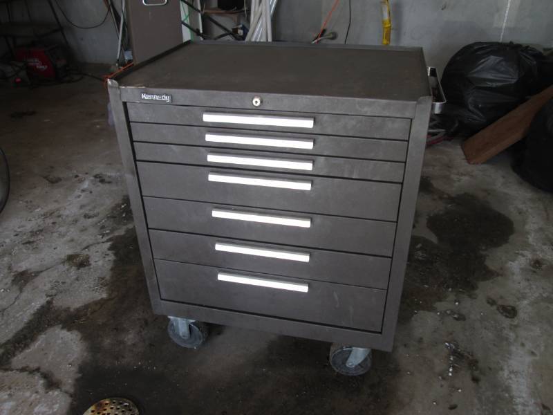 lot 331 image: Kennedy 7 drawer rolling tool cabin...