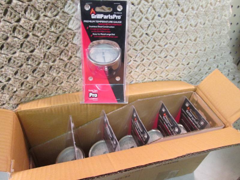 lot 36 image: Case of 6 Grill Parts Pro Premium T...