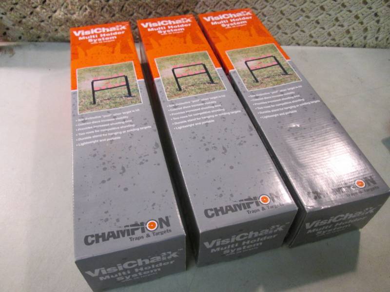 lot 39 image: 3 Champion Traps and Targets VisiCh...