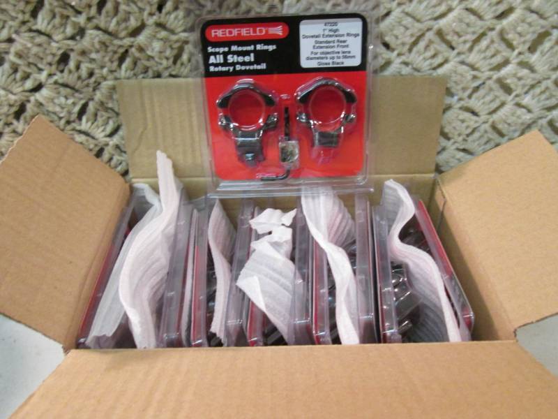 lot 62 image: Box of 12 Redfield 47220 Scope Moun...