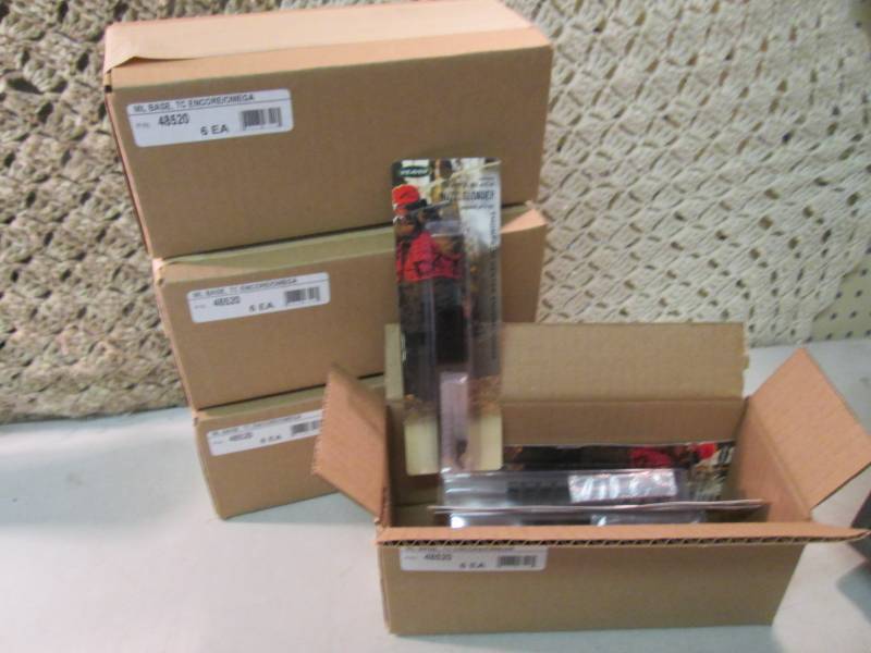 lot 64 image: 4 Boxes with 6 each of Weaver 48520...
