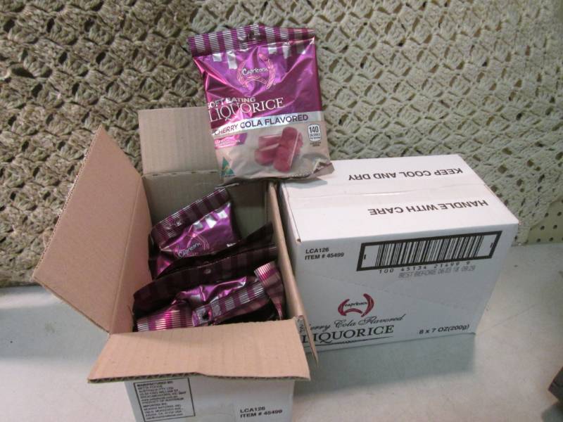 lot 72 image: 2 Cases with 8 Bags each of Caprico...