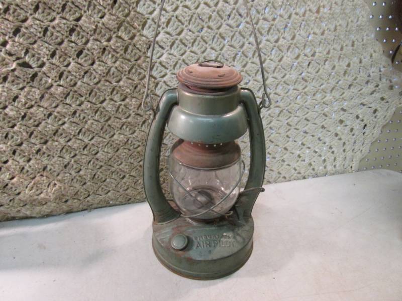 lot 93 image: Vintage Embury No.2 Air Pilot Lante...