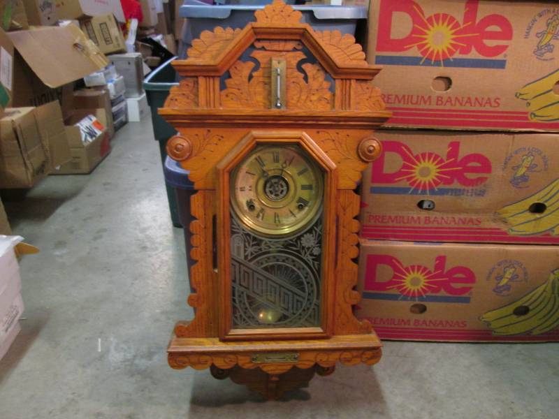 lot 98 image: Vintage Wood Wall Clock 28 12 Tal...