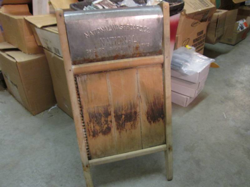 lot 131 image: Vintage National Wash Board  C-2 ...