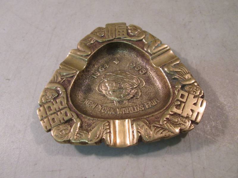 lot 159 image: 1964 1965 New York Worlds Fair Meta...