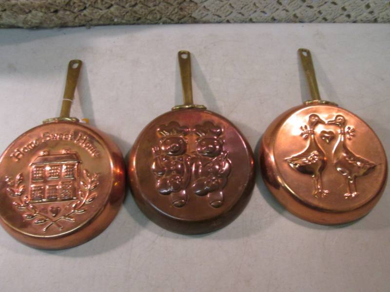 lot 169 image: Set of 3 Copper Frying Pan Molds  R...