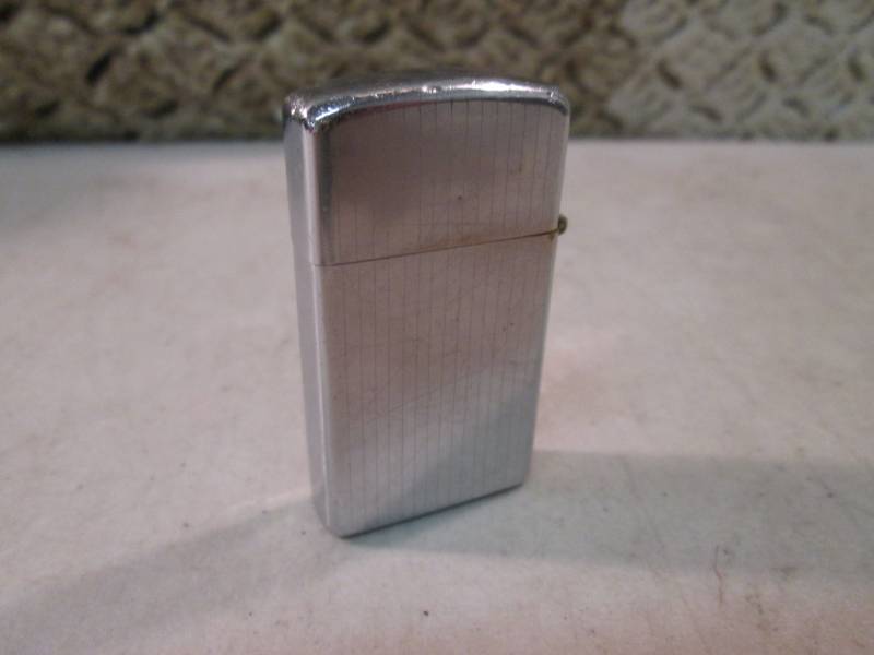lot 171 image: 1972 Zippo Lighter  FS...