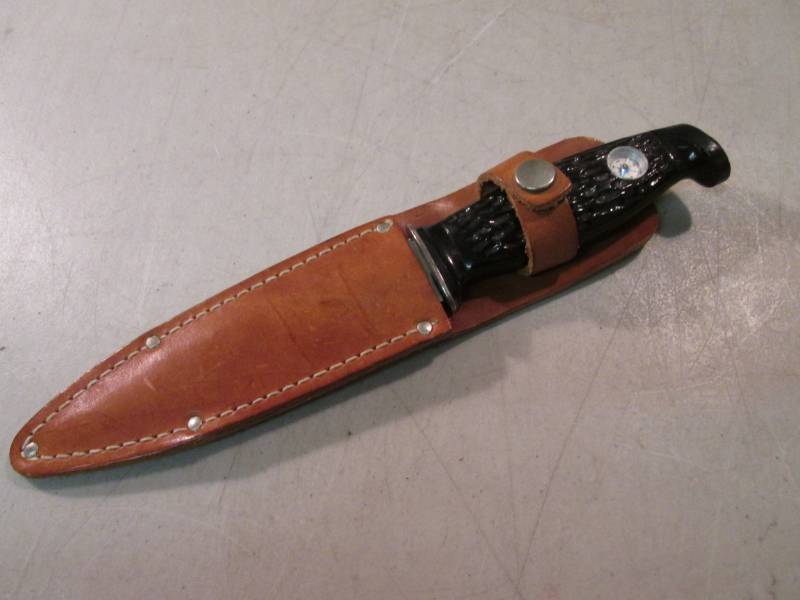 lot 191 image: 9 Colonial Providence USA Knife wi...