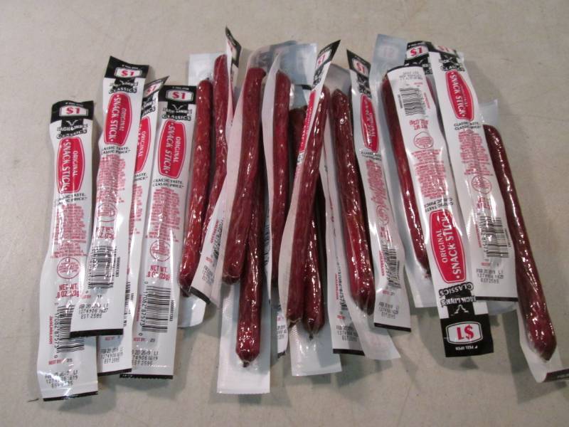 lot 203 image: 20 Jack Links Classics Original Sna...