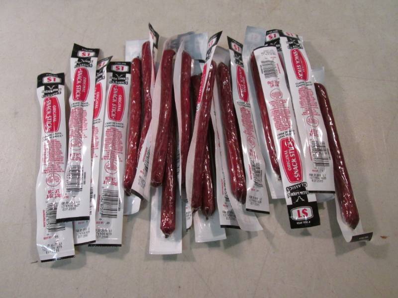 lot 204 image: 20 Jack Links Classics Original Sna...