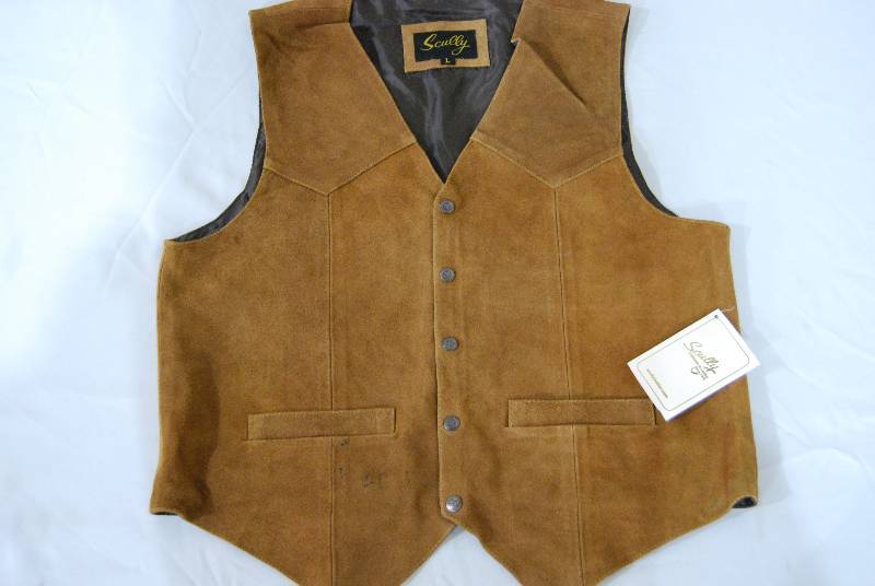 lot 9 image: Sportsman 200