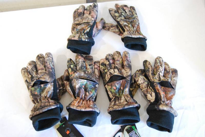 lot 30 image: Sportsman 200