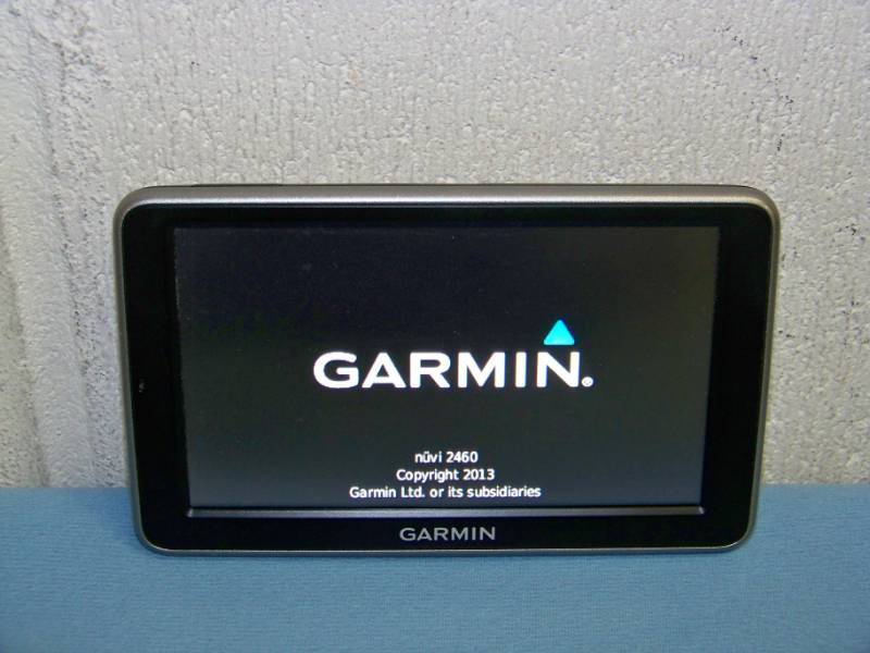 lot 64 image: Garmin, nuvi, 5 Widescreen, LCD, Portable GPS Navigator with Bluetooth in Original Box