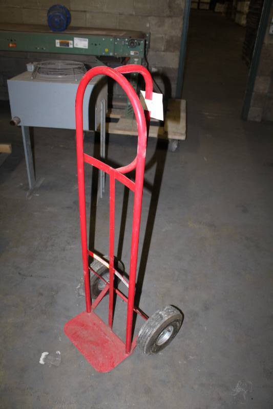lot 42 image: 2-Wheel Hand Truck