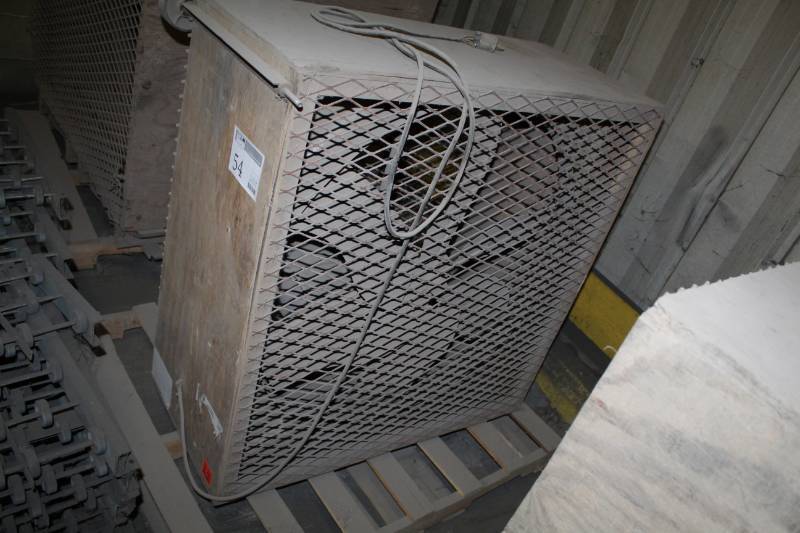 lot 54 image: Wall Circulation Fan