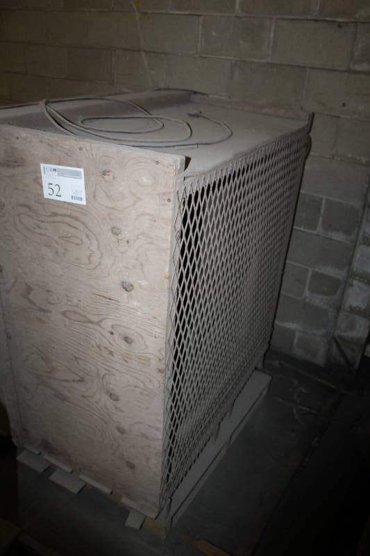 lot 52 image: Wall Circulation Fan