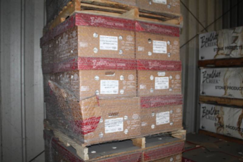 lot 95 image: Boulder Creek Stone Products Boxes of Long Island Stak Manhattan 90-Degree Corners