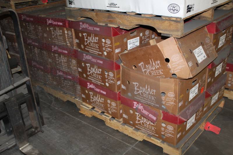 lot 86 image: Boulder Creek Stone Products Boxes of Western Ledge Stak Desert Sand Flats