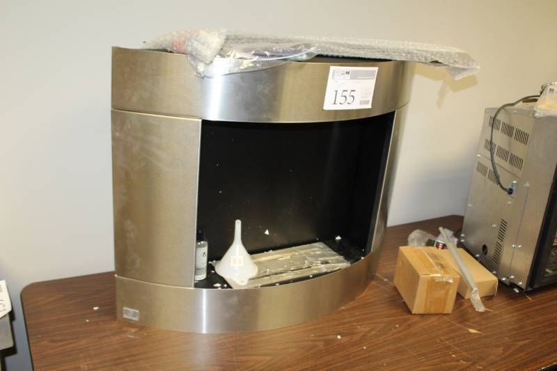 lot 155 image: Bio Blaze Diamond Series Stainless Steel Wall-Mount Fireplace
